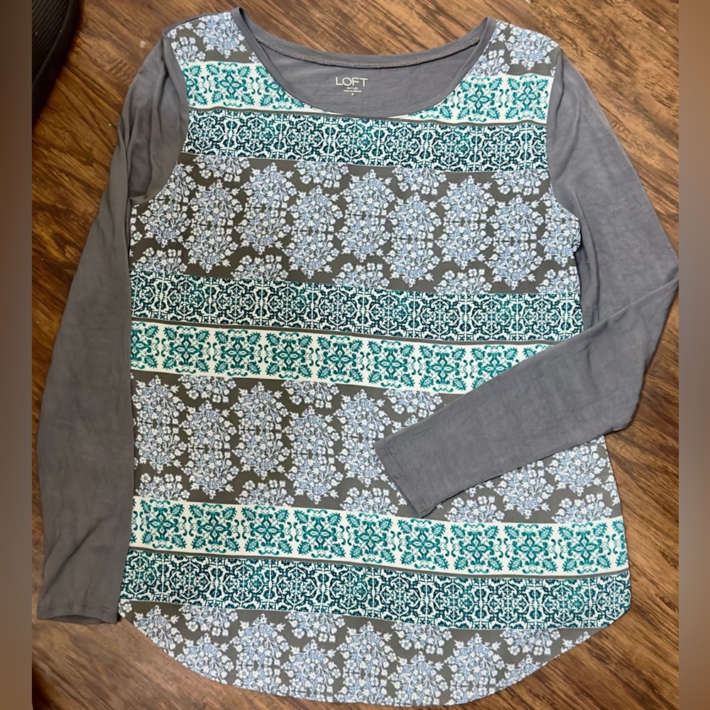 LOFT Blouse Size Small long sleeve